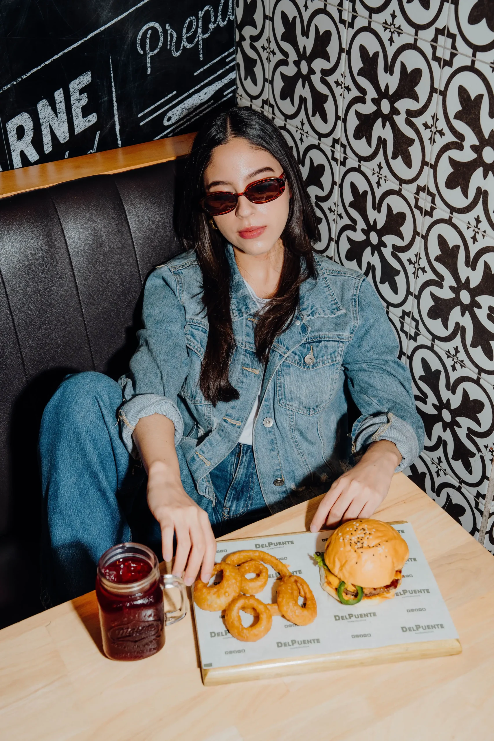 Hamburguesas El Puente Fotografía by LUMMO FILMS